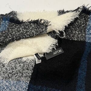Apt. 9 Black and White Fringed Scarf